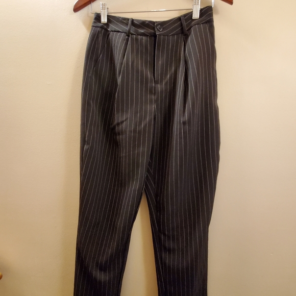 Forever 21 pinstripes tailor pants small size - Picture 2 of 6